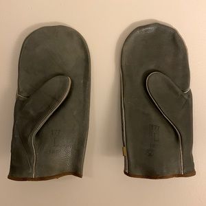 Vintage 1951 Canadian Surplus Leather Mitt Army Navy Cold Weather Gear Woods USA